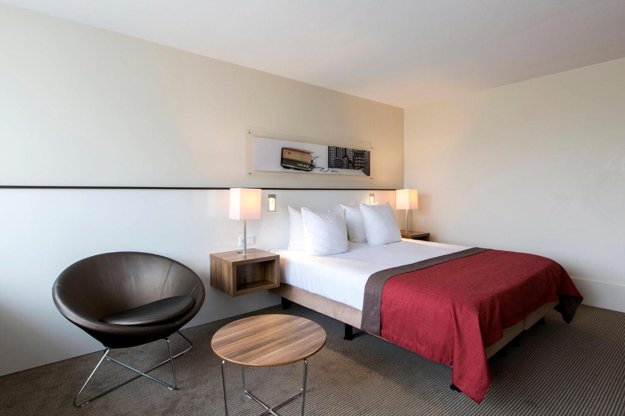Centre, An Ihg